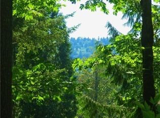 24823 SE Mirrormont Blvd, Issaquah, WA 98027