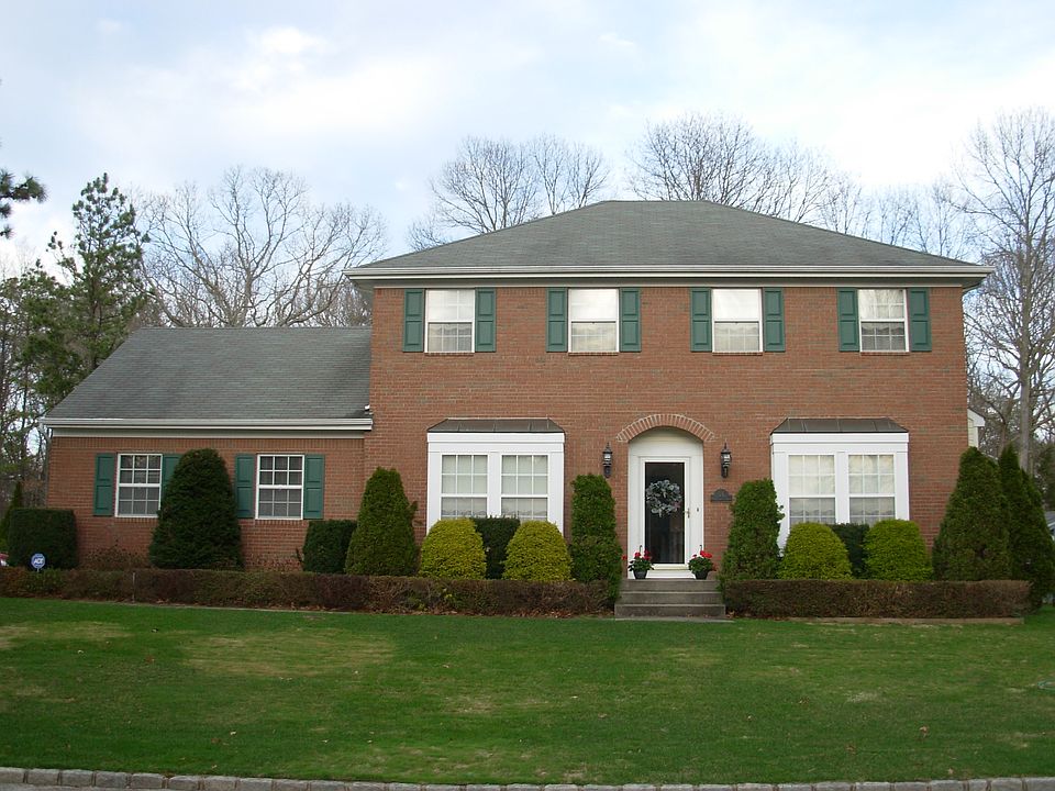 1st image of 21 Chardonnay Dr