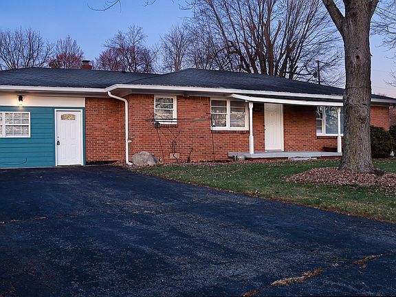 2nd image of 11566 Newport Cir