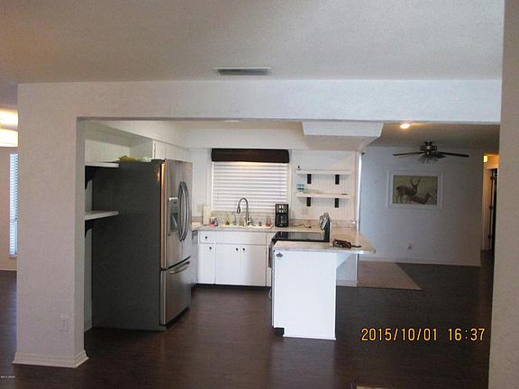 5th image of 1329 Golfview Dr