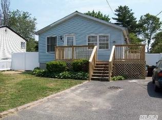 76 Patton Ave, Wyandanch, NY 11798