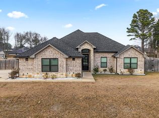 14144 Foxtail Dr, Flint, TX 75762