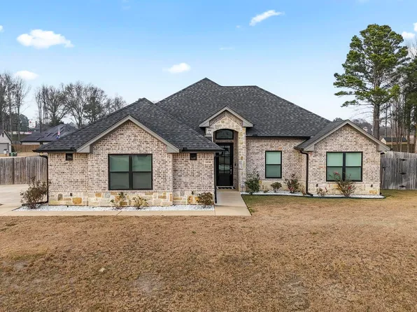 14144 Foxtail Dr, Flint, TX 75762