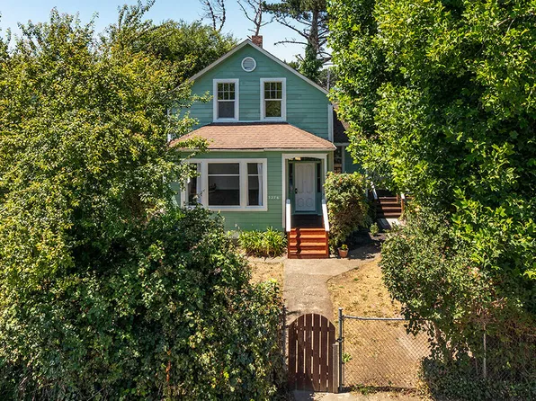 3276 D St, Hydesville, CA 95547