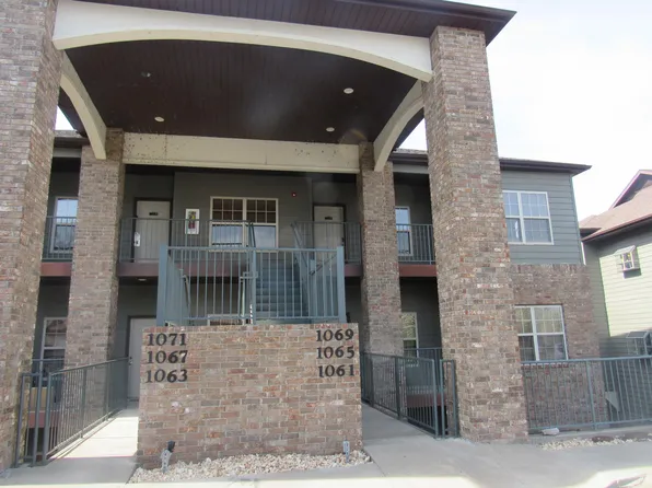 1065 Golf Dr, Branson West, MO 65737