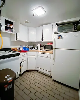 Rented by City Connections Realty | media 11