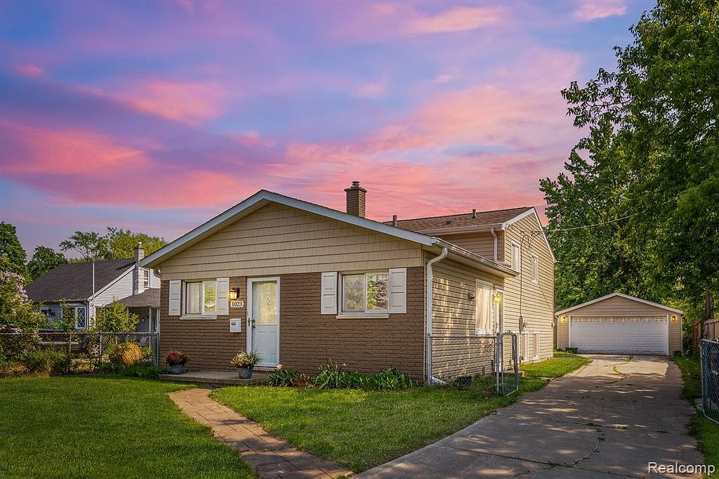 1023 Massoit Rd, Clawson, MI 48017 Zillow