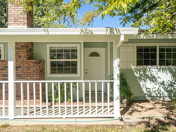 5th image of 21848 Berkeley Dr