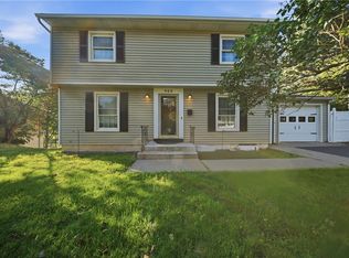 968 Rumson Rd, Rochester, NY 14616