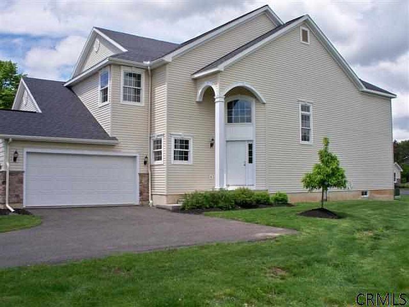 2nd image of 9 FRIEBEL Court
