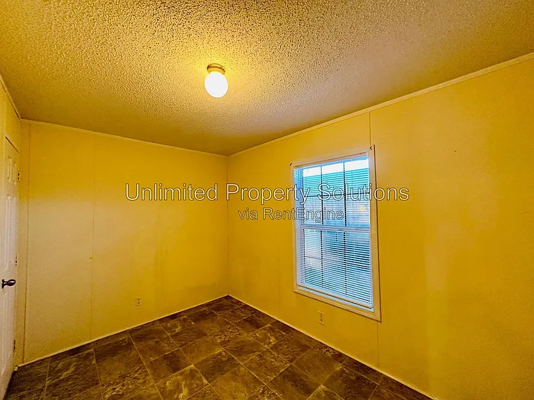 9765 Old Mill Rd NE #101 — Photo 11