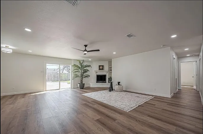 2306 Parana Dr — Photo 4