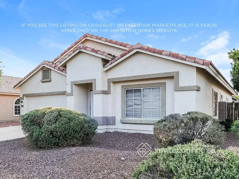 15722 W Calavar Rd — Photo 3