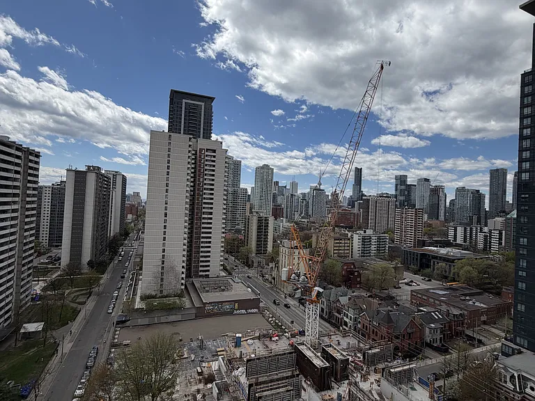 609 Sherbourne St #1710 — Photo 9