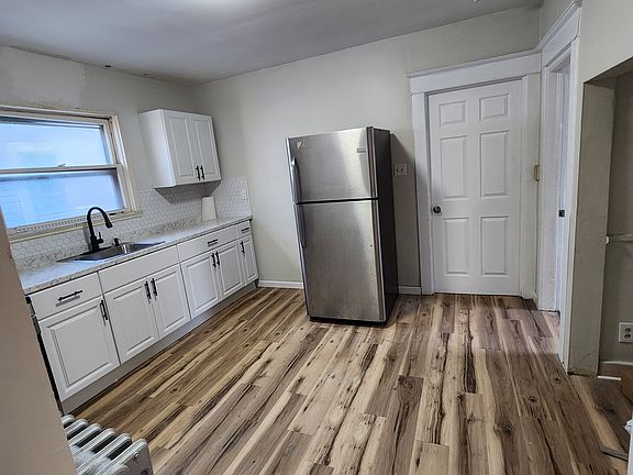 4th image of 812 Francis Ave #2