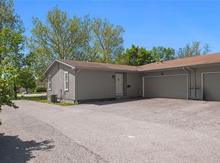 13923 Falkirk Cir, Grandview, MO 64030