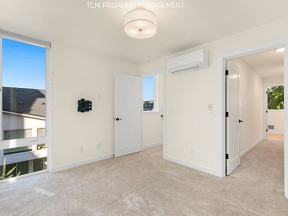 3rd image of 2024 NE 85th St Unit E