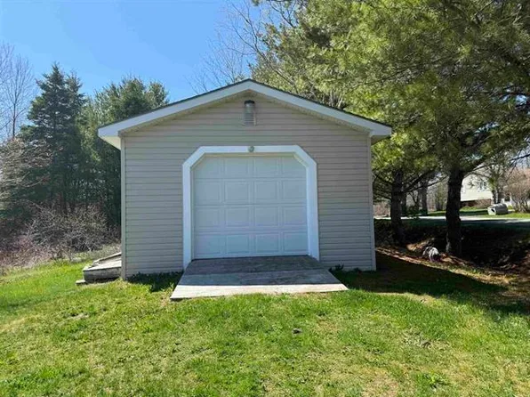 9A Chalet Cres, West Hants, NS B0N 1L0