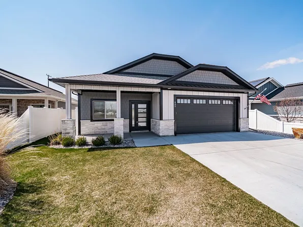445 Glade Loop, Idaho Falls, ID 83404