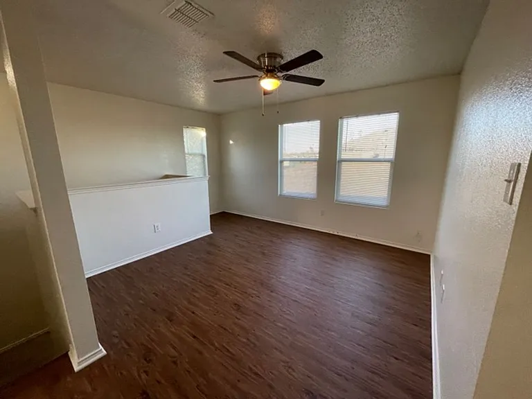 5008 Waterford Dr — Photo 15