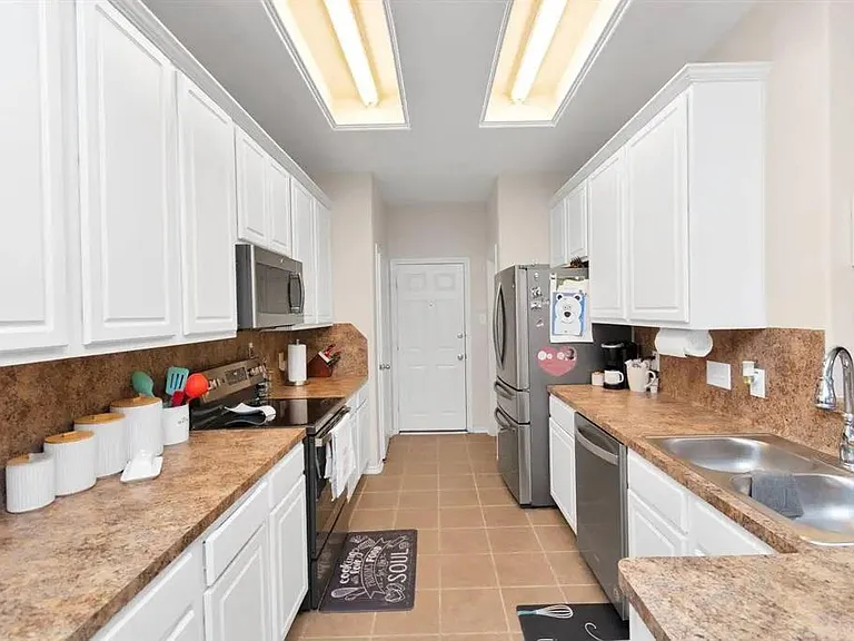 25247 Bentley Glen Ln — Photo 7