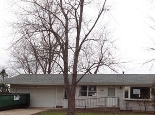 330 N Arseneau Rd, Kankakee, IL 60901