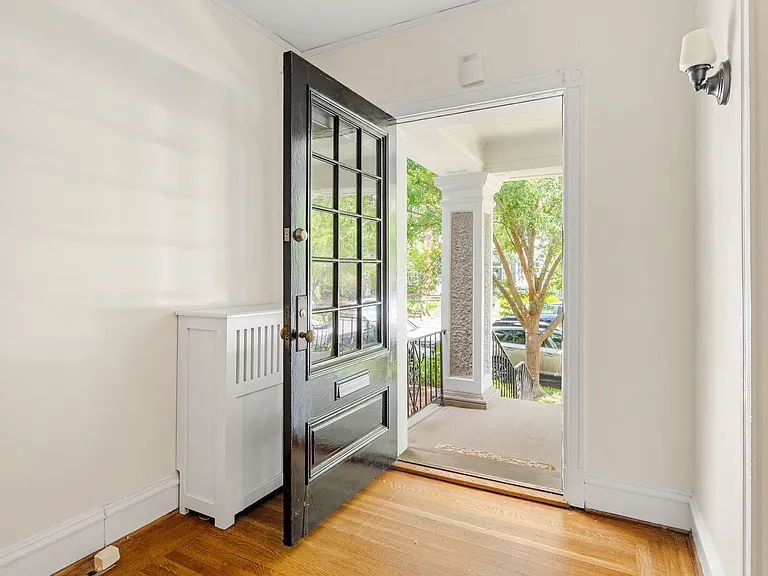 3209 Patterson Ave — Photo 5