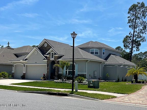 2nd image of 12160 Calumet Farm Dr