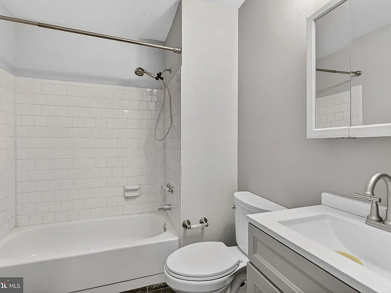 9821 Owens Ct — Photo 30
