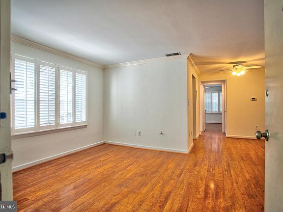 5th image of 700 S Arlington Mill Dr #15301