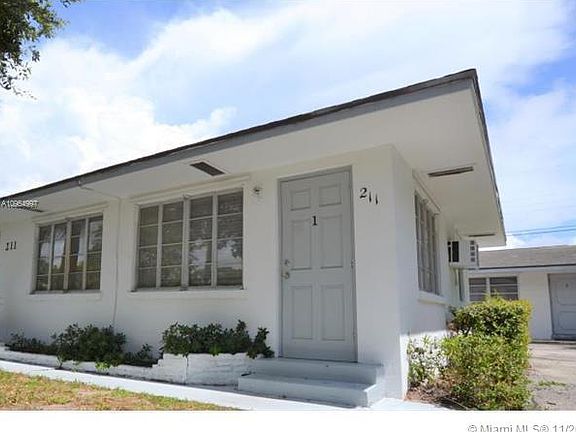 3rd image of 211 Sunrise Ave #4