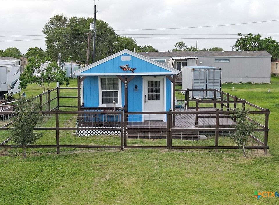 1st image of 1008 W Dallas Ave
