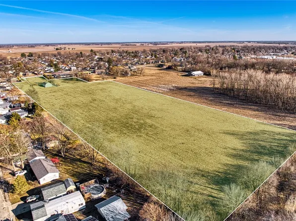 708 S State St, Westville, IL 61883