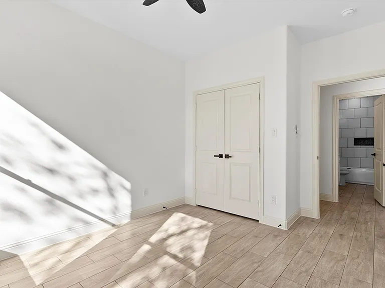5105 Waterbury Ct — Photo 26