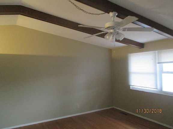 3rd image of 3276 Earncliff Dr