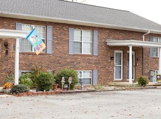 410 E Oak St, Marion, NC 28752