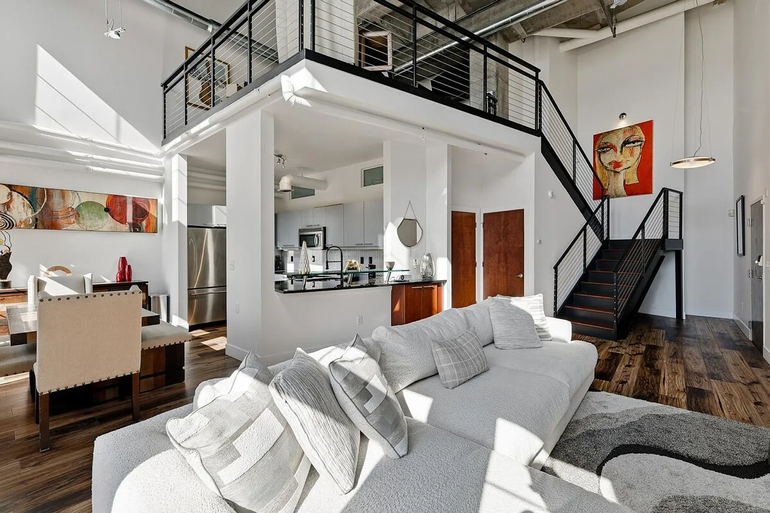2 bed, 2.0 bath, $7,319 — Photo 2