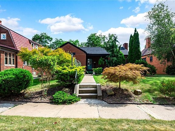 2nd image of 708 Harden Dr