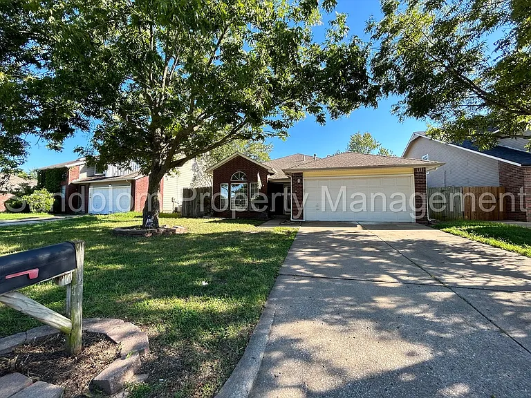 8928 E 87th Pl — Photo 1