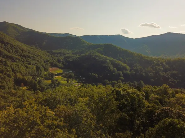 1111 Canopy Ln #13, Robbinsville, NC 28771