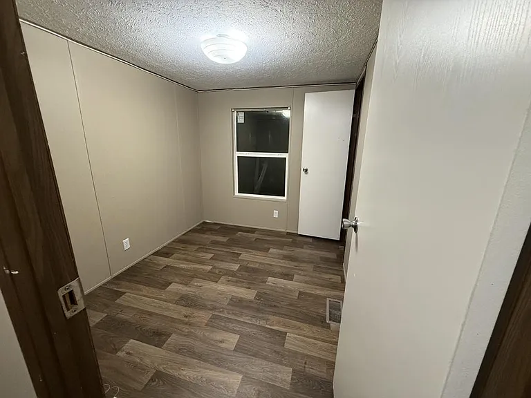 611 W Matthews St #35 — Photo 13