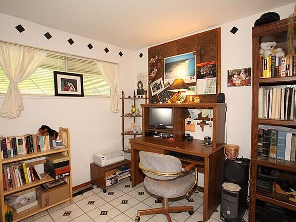 4th image of 3805 Elmira Dr