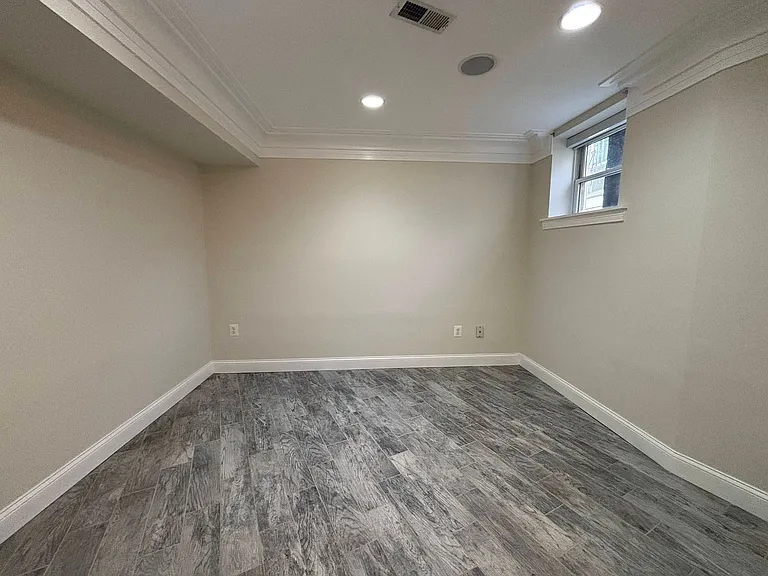 1837 11th St NW — Photo 9