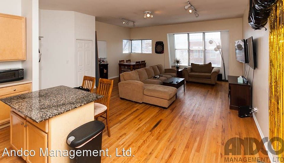 1st image of 2755 N Lincoln Ave APT 4