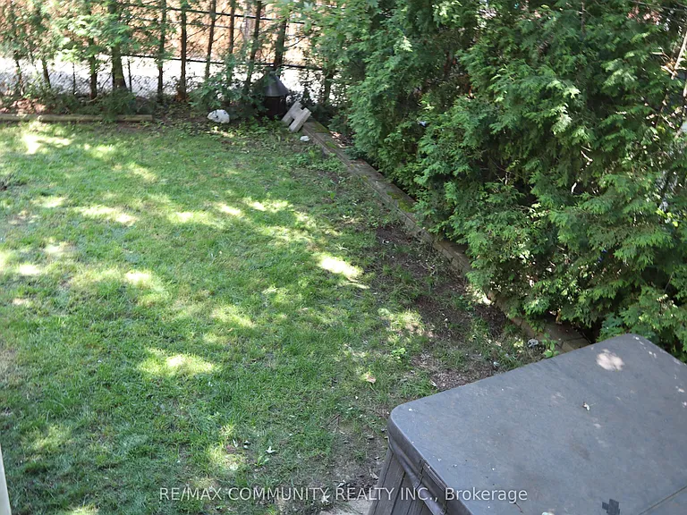 66 Coolspring Cres — Photo 27