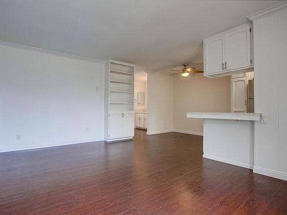 4th image of 2635 Madison Ave #2