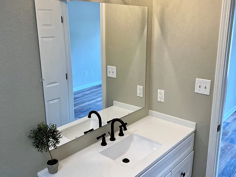 1125 Mechanics Way — Photo 5
