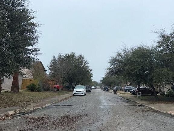 5th image of 3302 Dunlap Flds