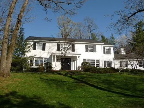 25 Far Brook Dr, Short Hills, NJ 07078