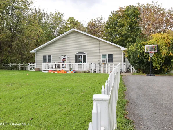 9 Orchard Avenue, Ravena, NY 12143